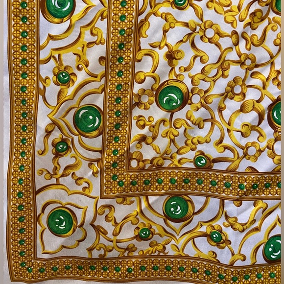 Oscar de la Renta Oversized Silk Scarf - Picture 4 of 7